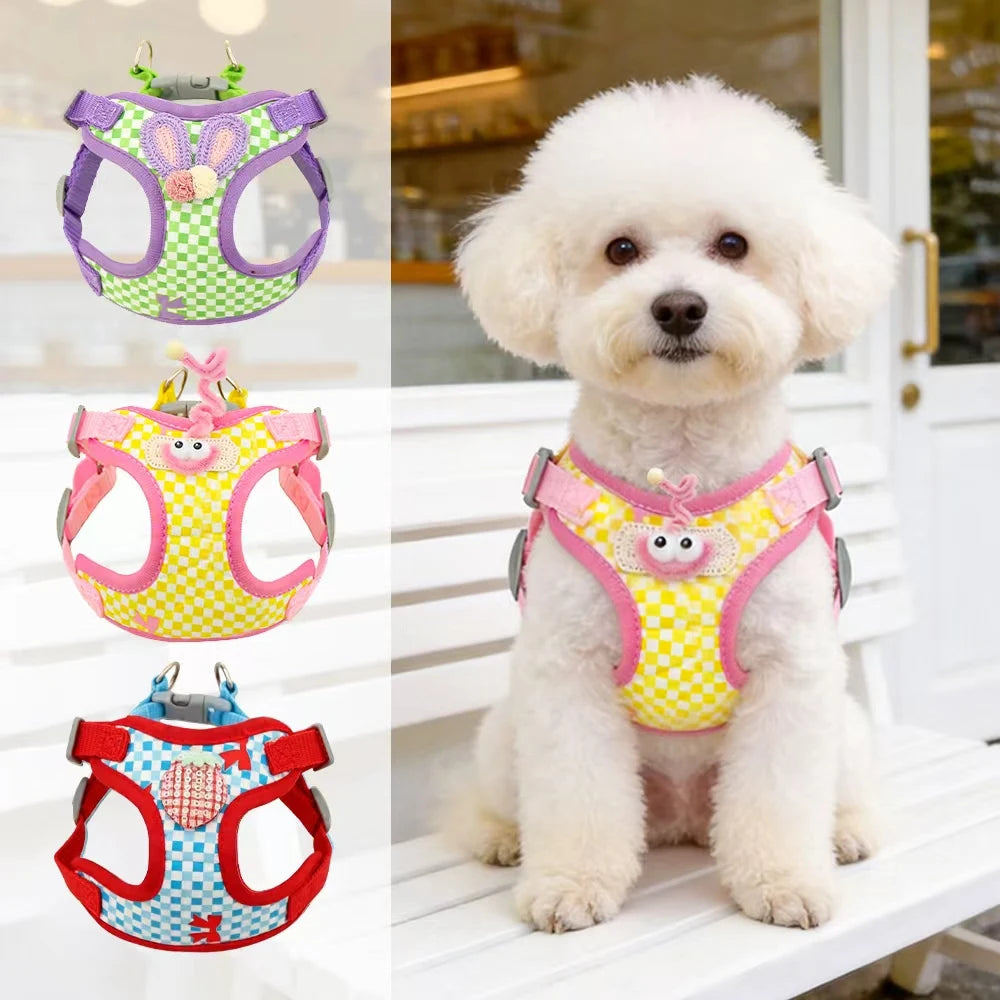 Cute plaid dog vest style chest strap for fashionable outings, adjustable anti slip chest strap, pet leash